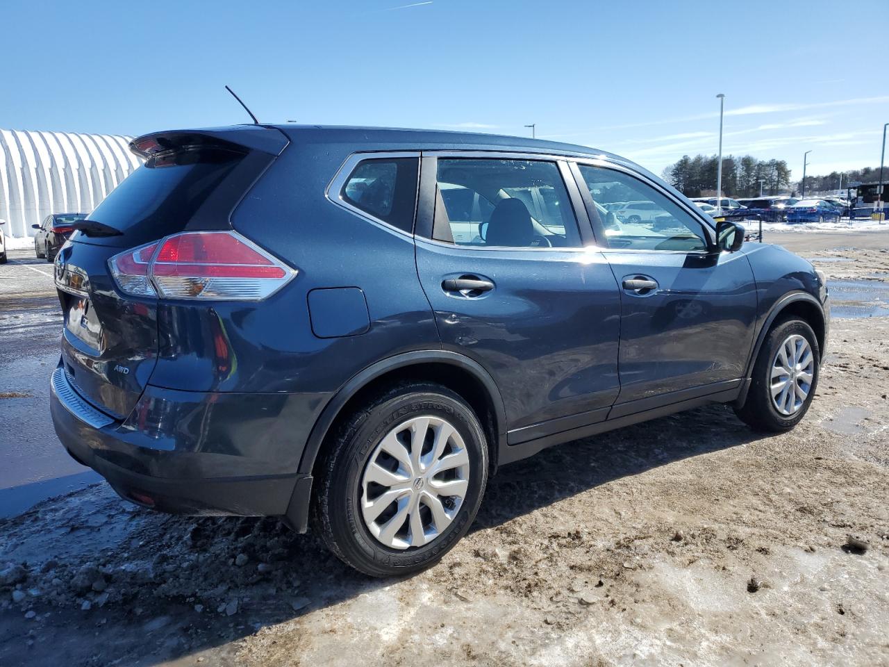 2016 Nissan Rogue - Image 3