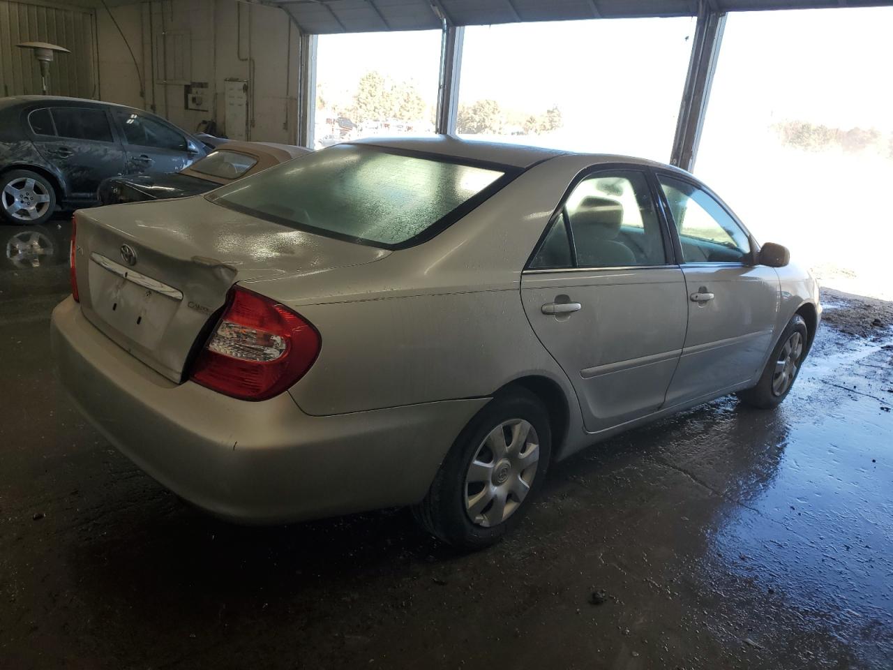 2004 Toyota Camry - Image 3