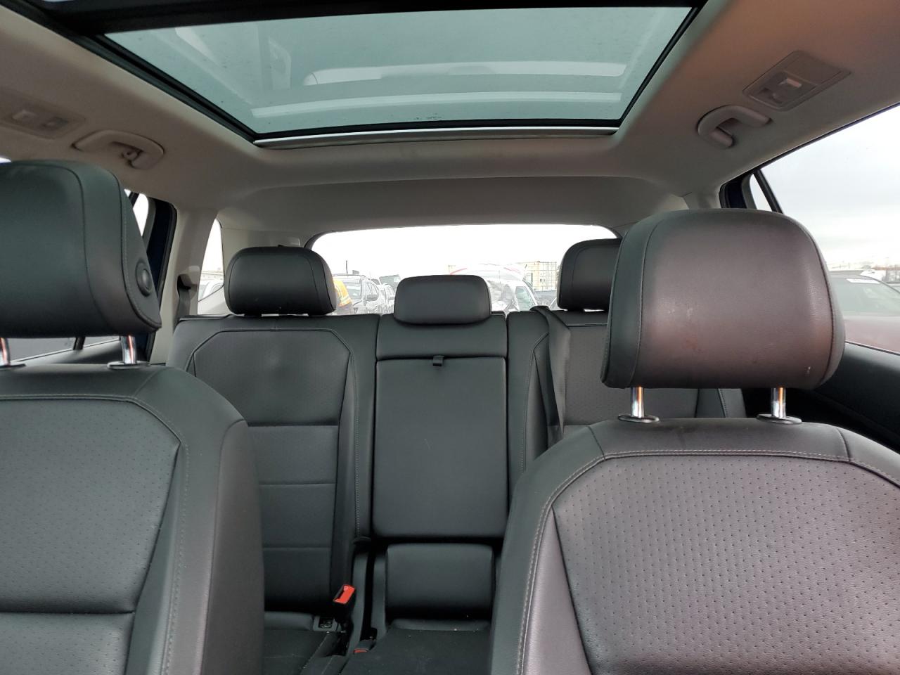 2019 Volkswagen Tiguan - Image 10