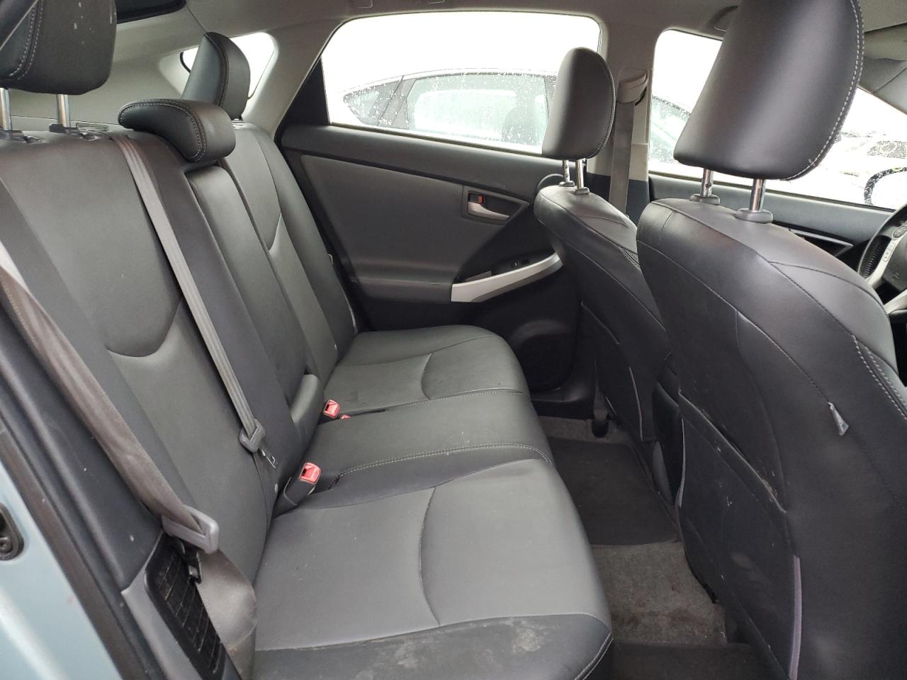 2012 Toyota Prius - Image 10
