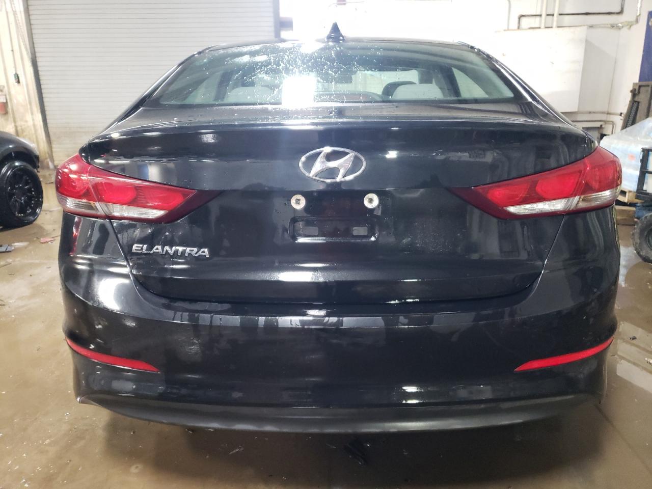 2018 Hyundai Elantra - Image 6