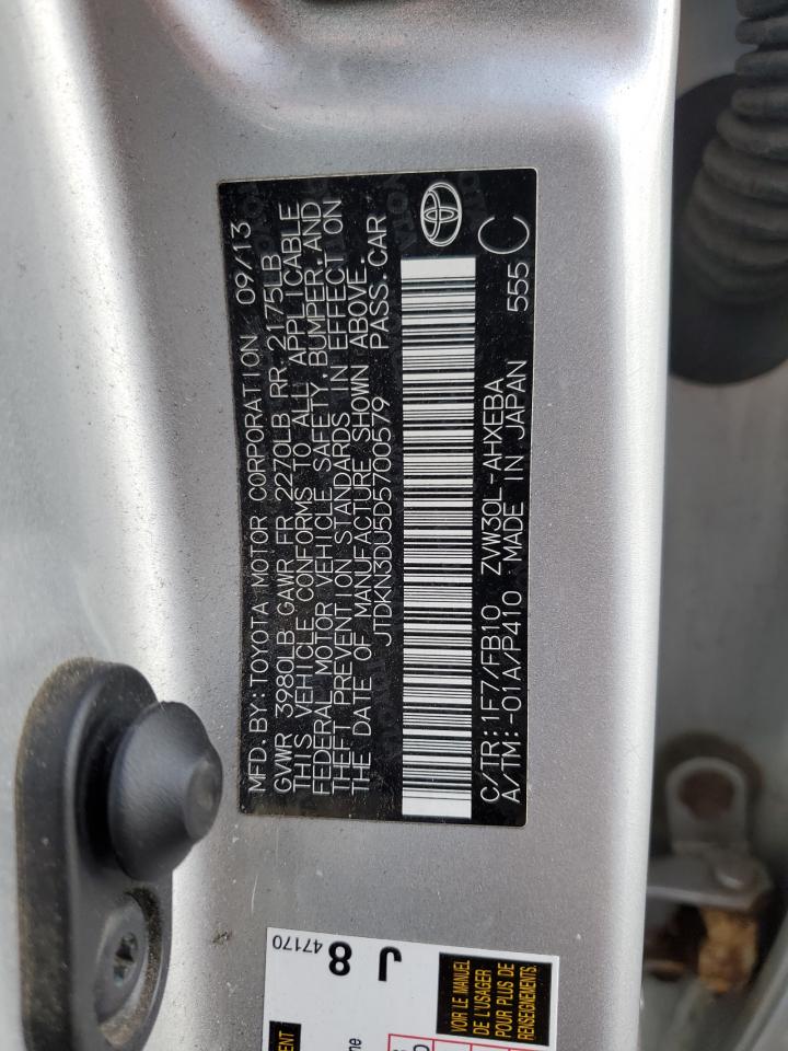 2013 Toyota Prius - Image 12