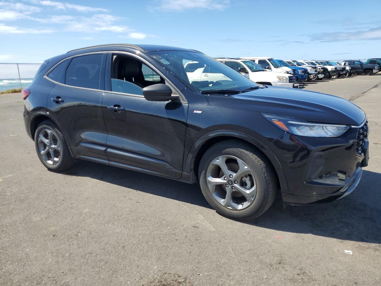 2023 Ford Escape - Image 4