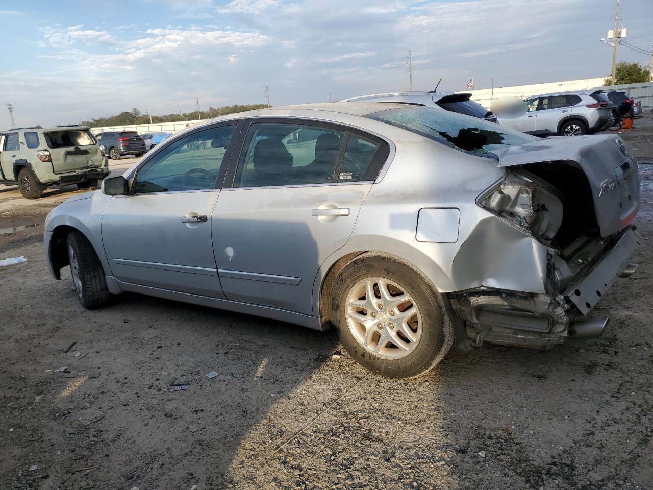 2007 Nissan Altima - Image 2