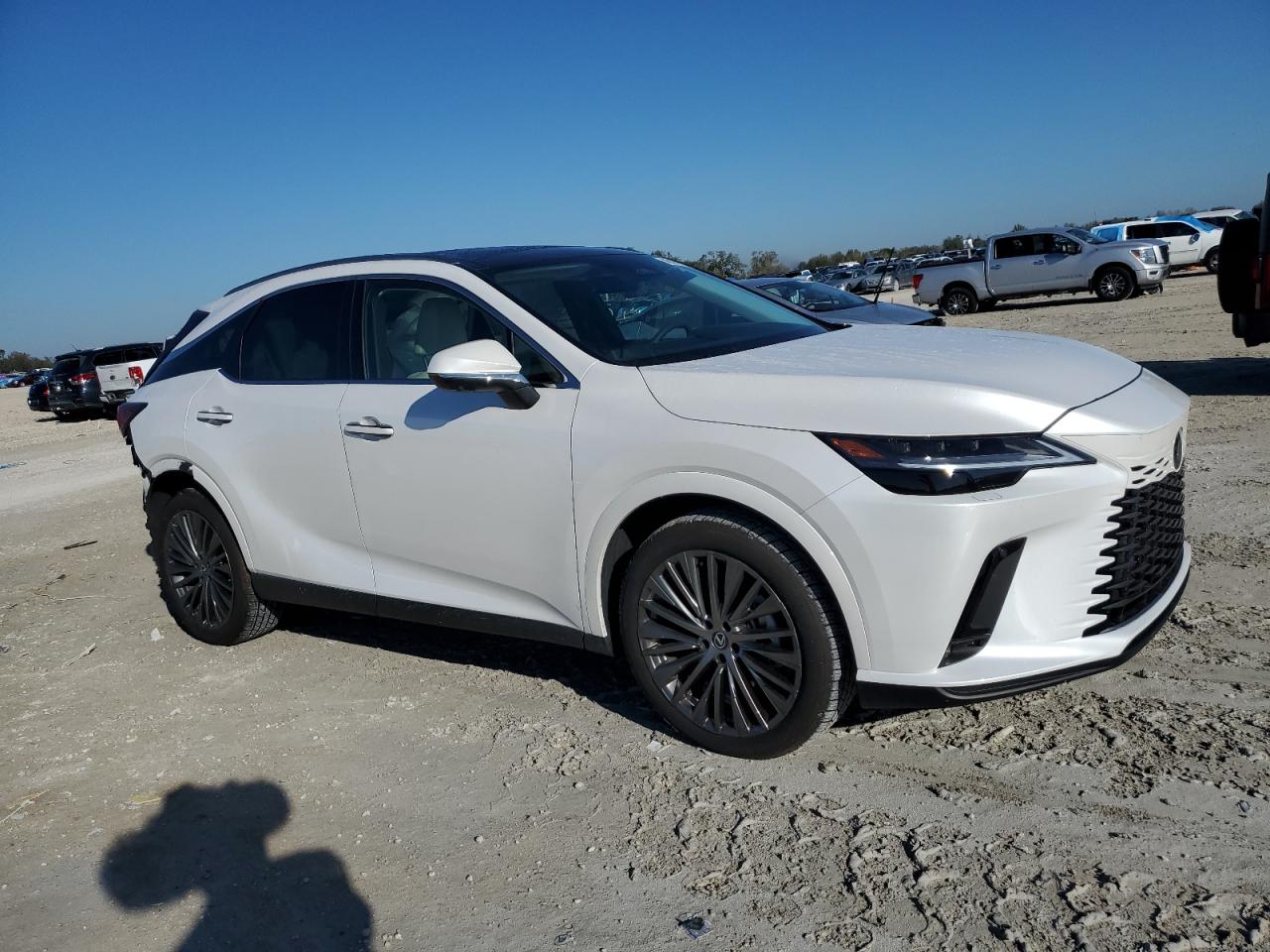 2024 Lexus RX - Image 4