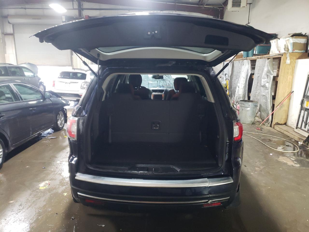 2016 GMC Acadia - Image 6