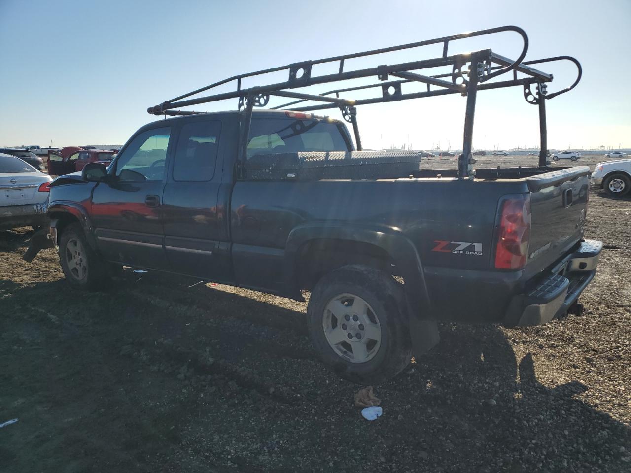 2005 Chevrolet Silverado - Image 2