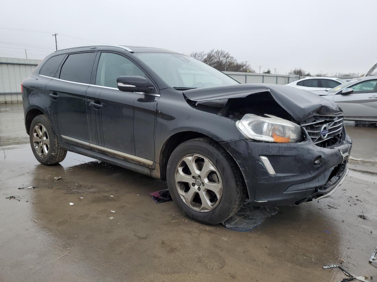 2016 Volvo XC60 - Image 4