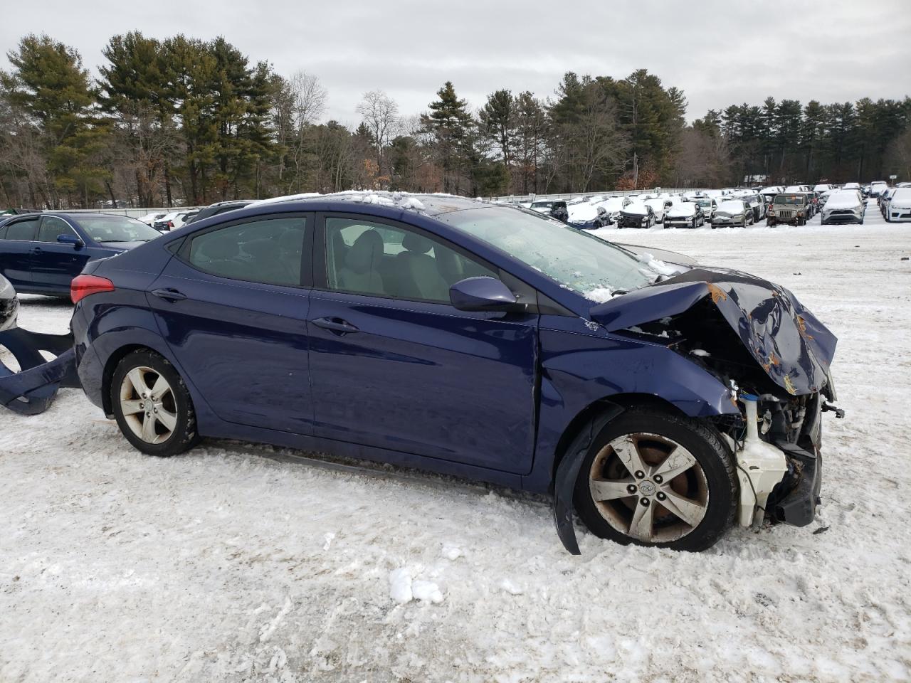 2012 Hyundai Elantra - Image 4