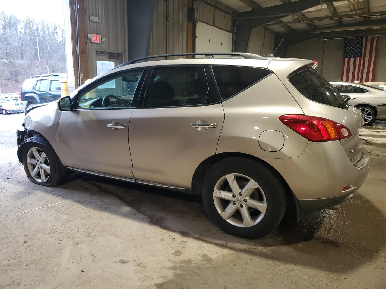 2010 Nissan Murano - Image 2