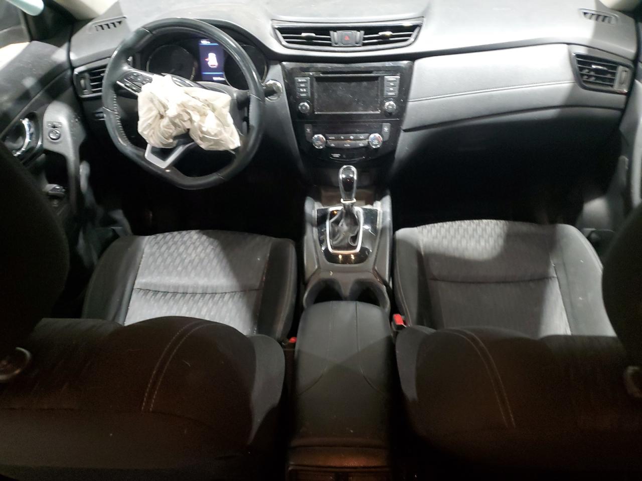 2018 Nissan Rogue - Image 8