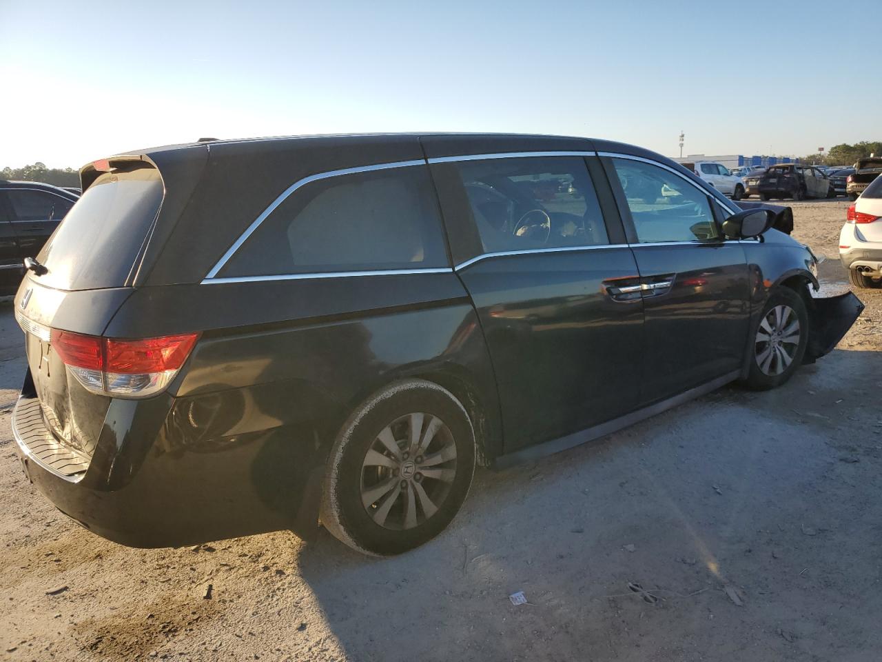 2014 Honda Odyssey - Image 3