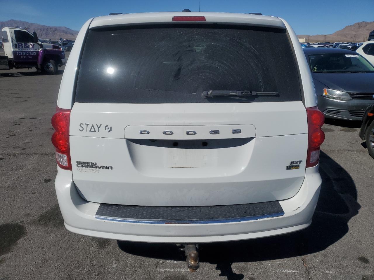 2014 Dodge Caravan - Image 6