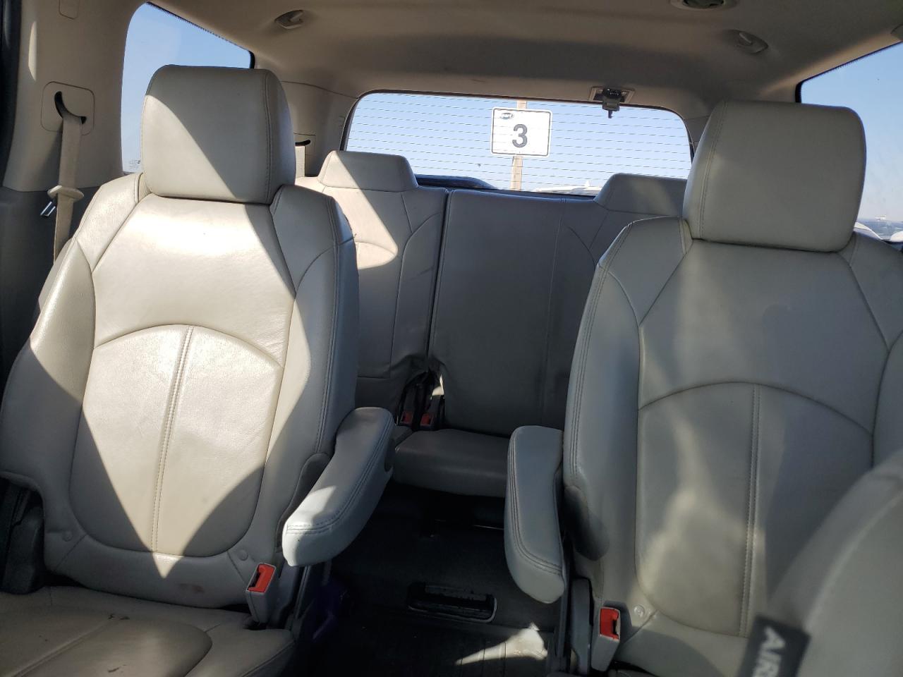 2016 GMC Acadia - Image 10