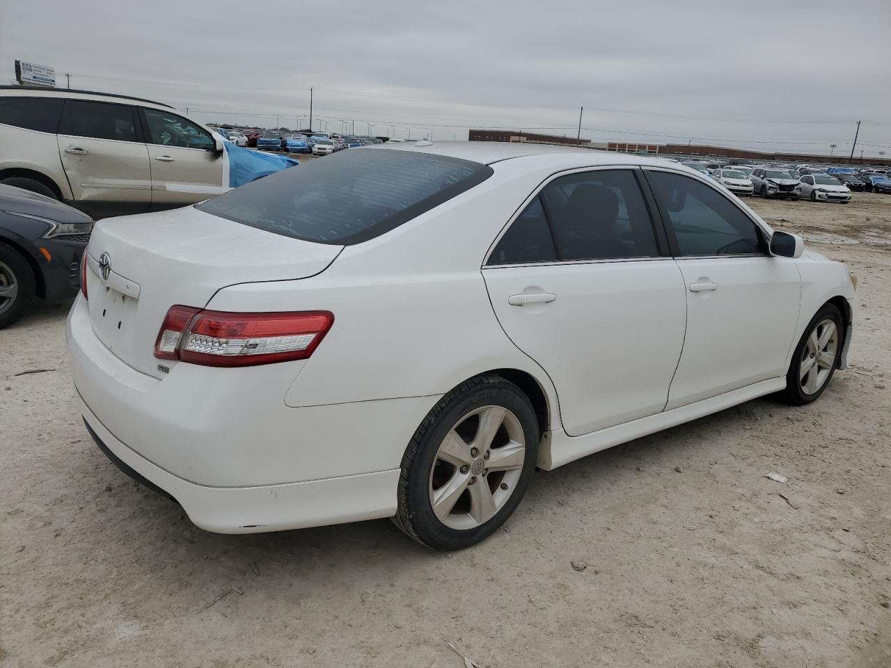 2010 Toyota Camry - Image 3