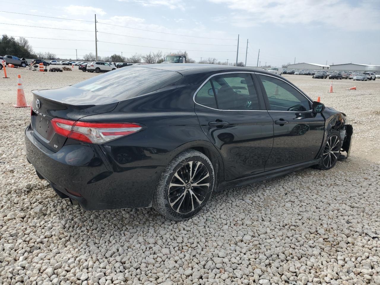 2018 Toyota Camry - Image 3