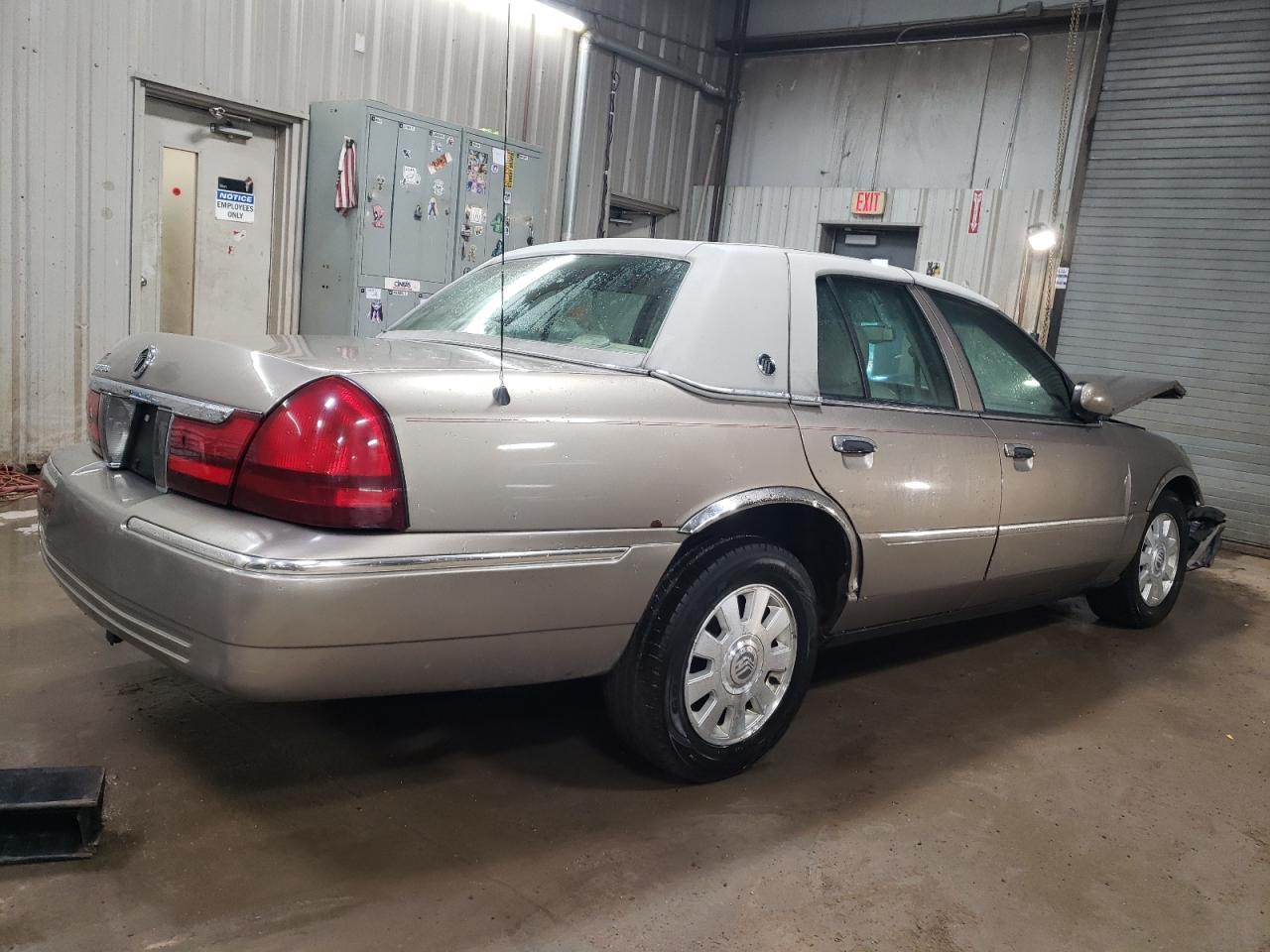 2005 Mercury Grand Marquis - Image 3