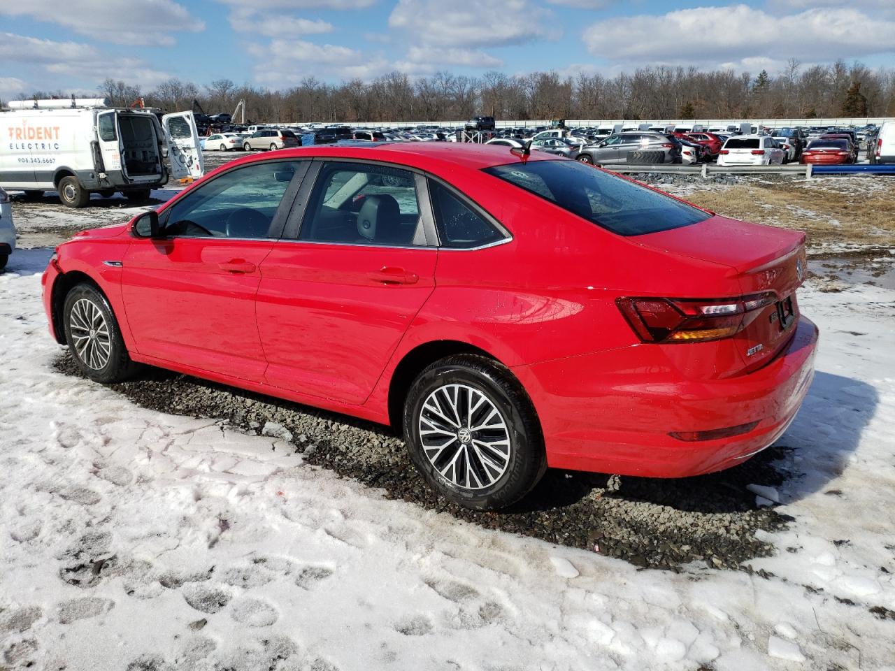 2019 Volkswagen Jetta - Image 2