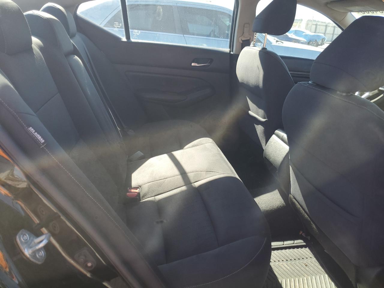 2020 Nissan Altima - Image 10