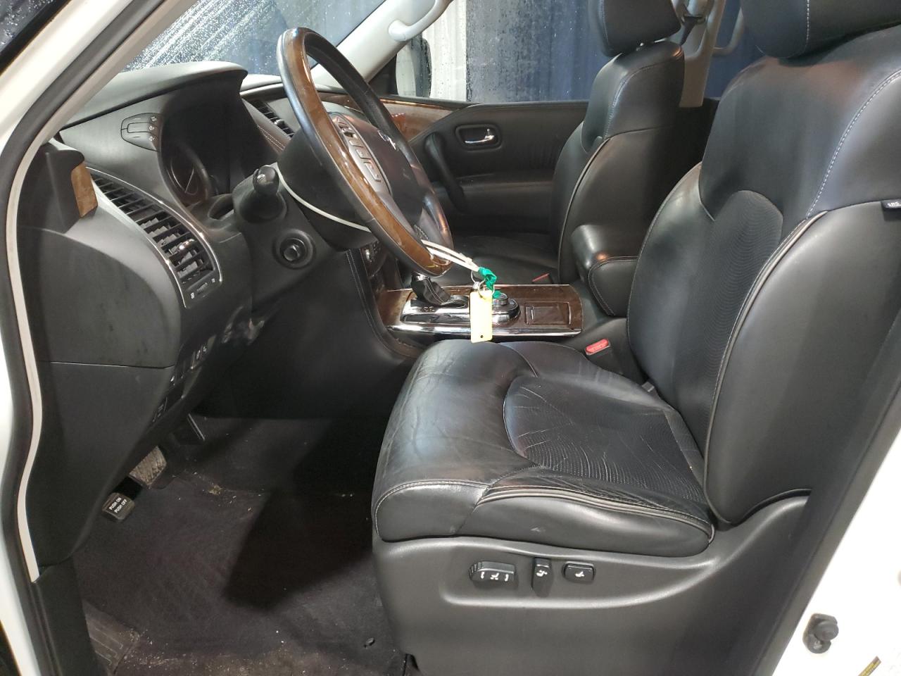 2015 Infiniti QX80 - Image 7