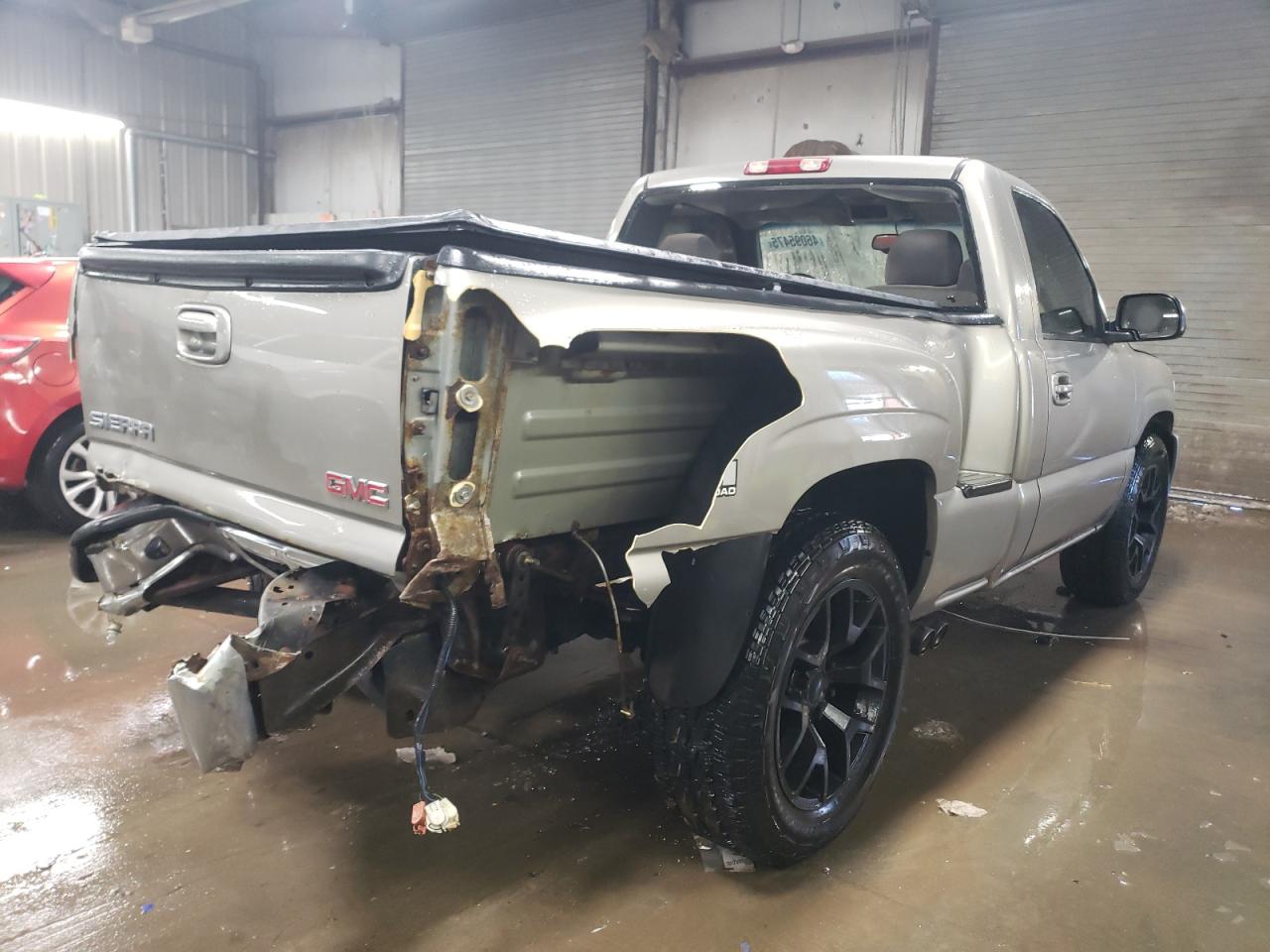 2003 GMC Sierra - Image 3