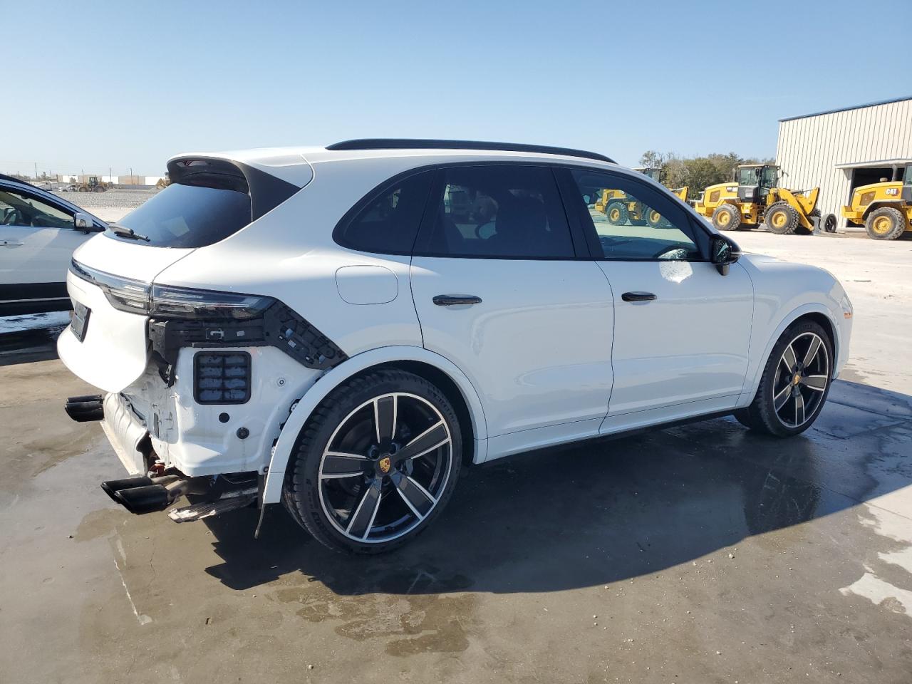 2020 Porsche Cayenne - Image 3