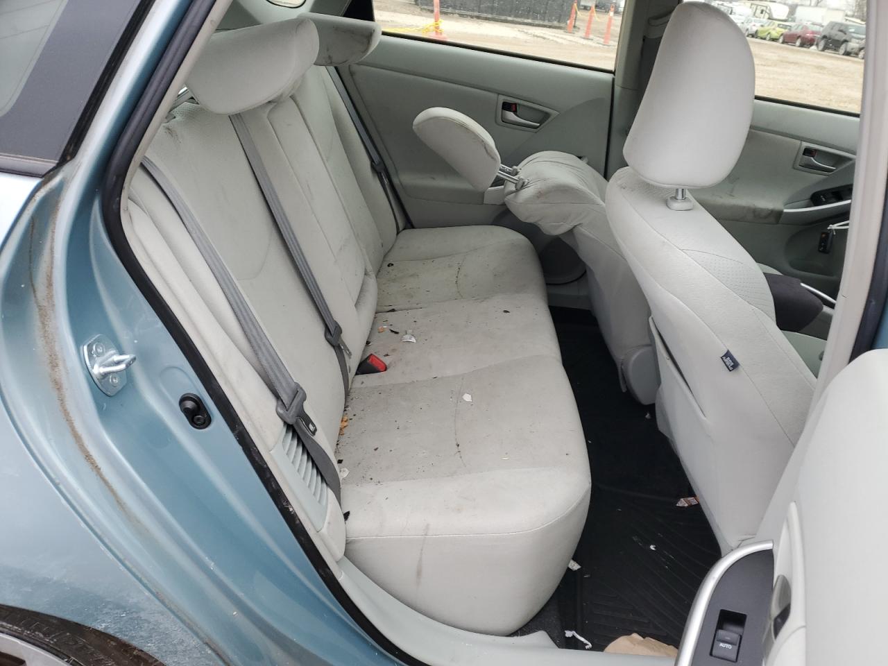 2015 Toyota Prius - Image 10