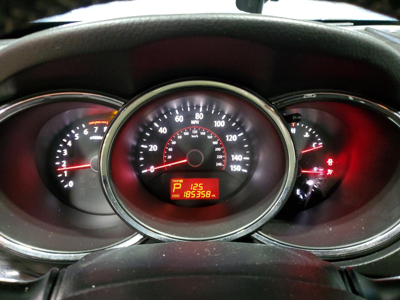 2011 Kia Sorento - Image 9