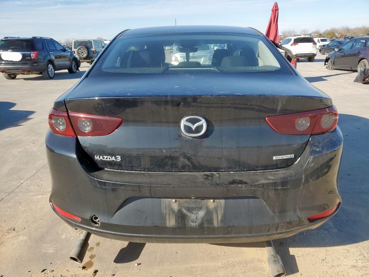 2021 Mazda 3 - Image 6
