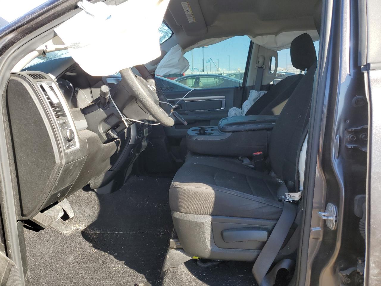 2019 RAM 1500 - Image 7