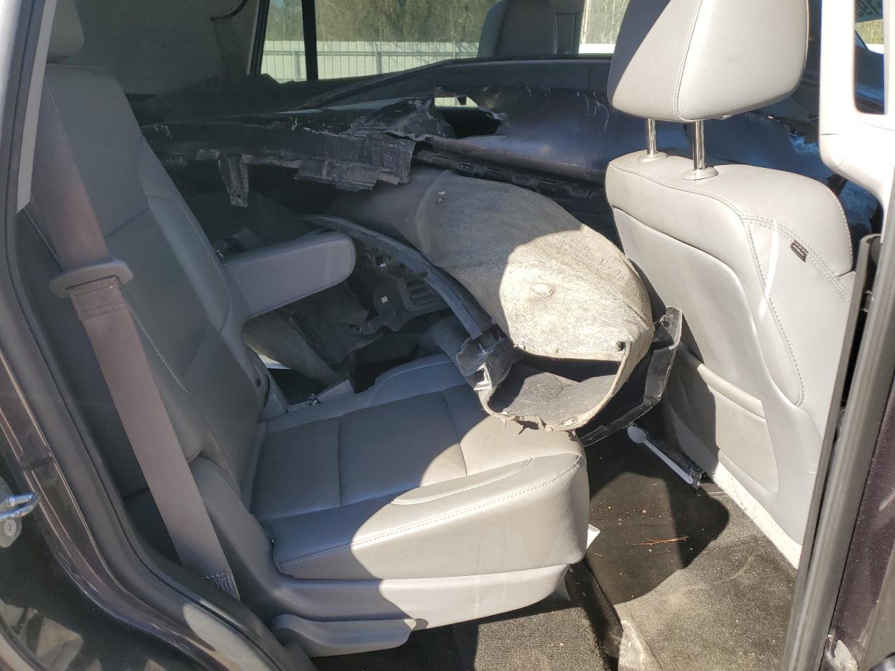 2015 Chevrolet Tahoe - Image 11