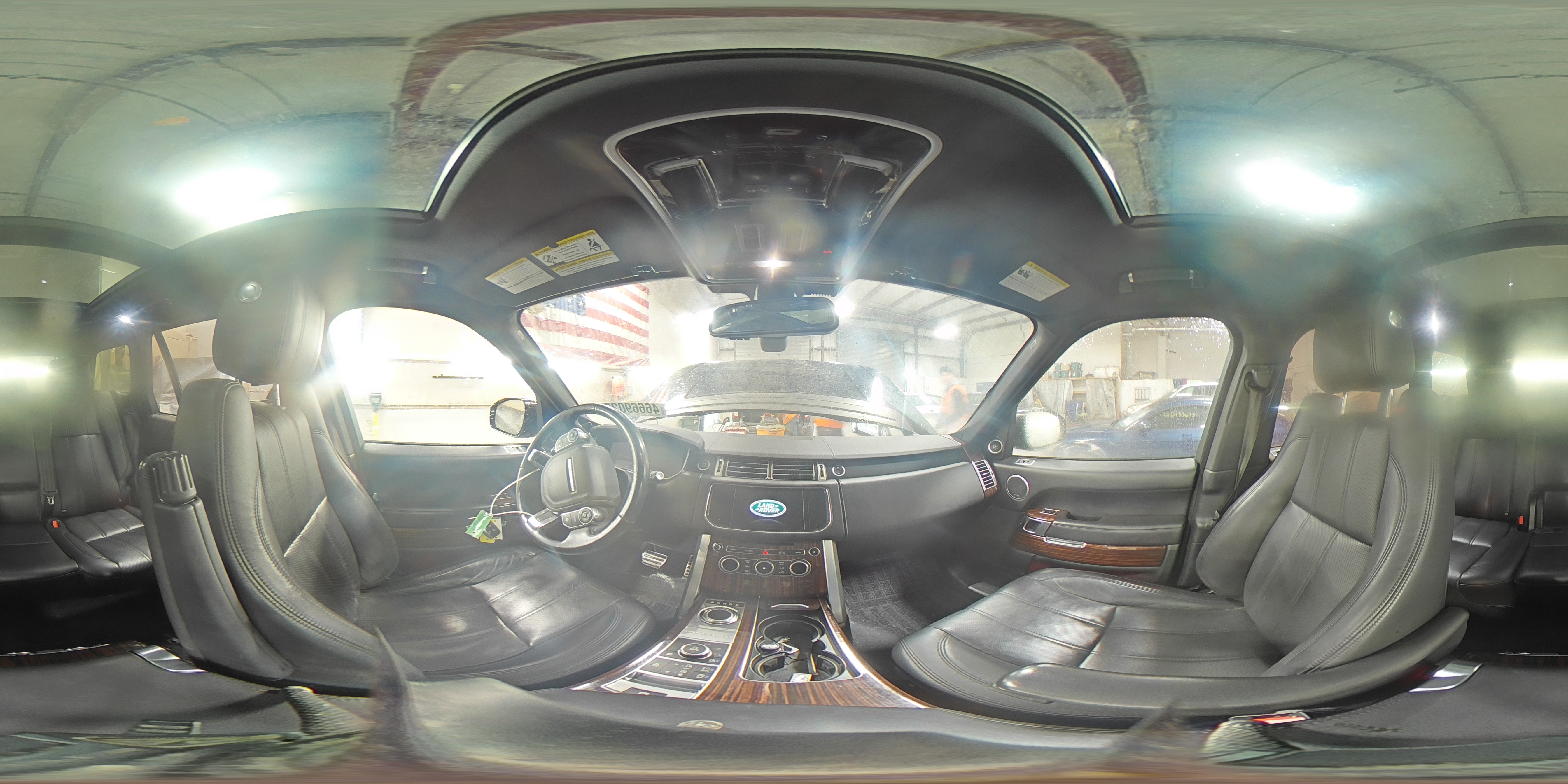 2015 Land Rover Range Rover - Image 14