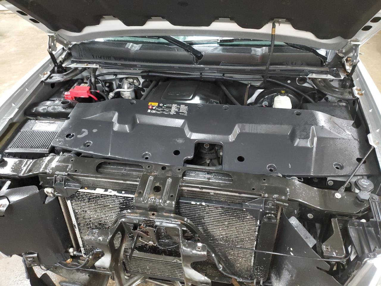 2013 Chevrolet Silverado - Image 11