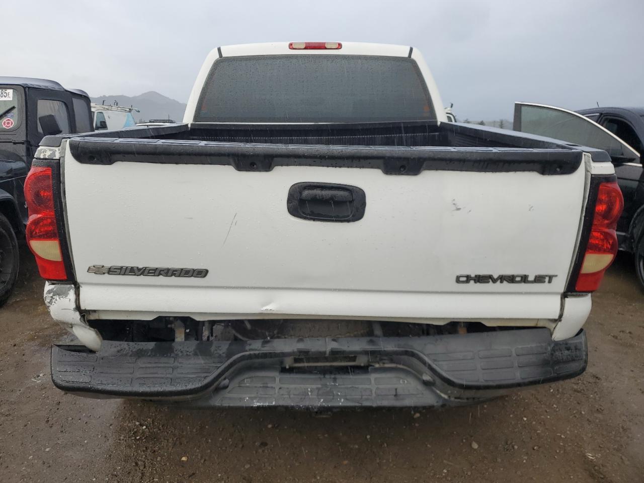 2005 Chevrolet Silverado - Image 6