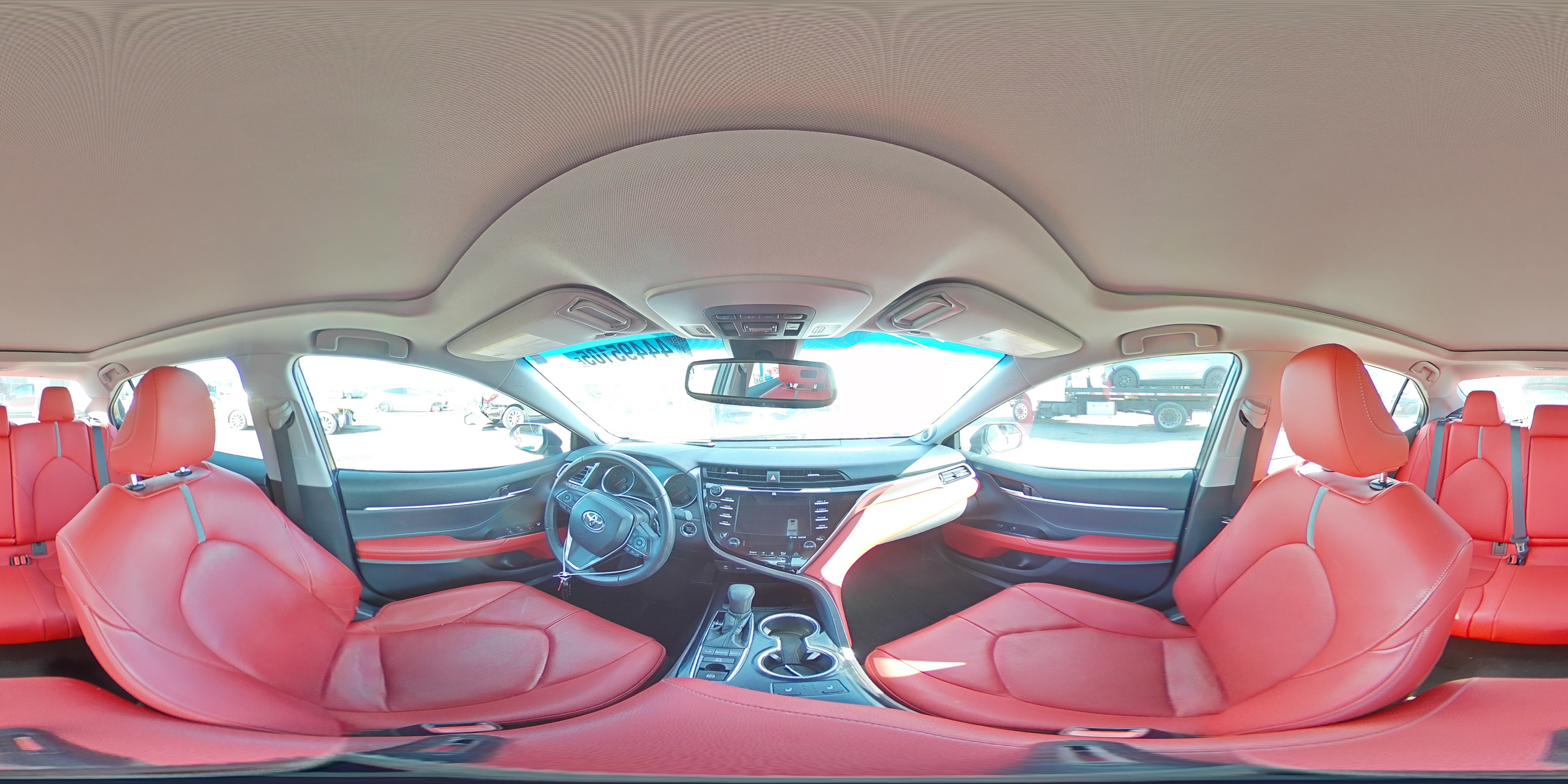 2018 Toyota Camry - Image 13