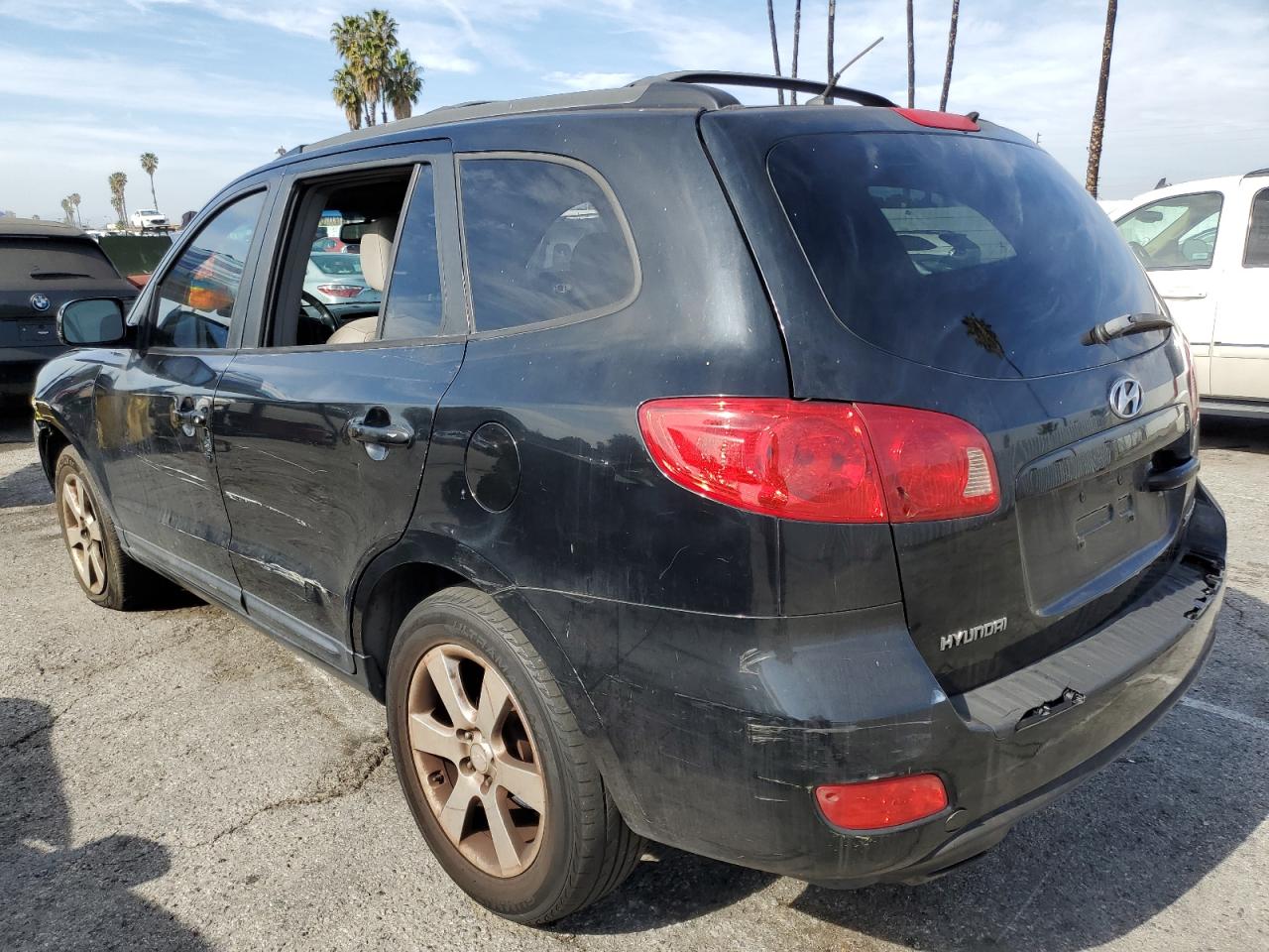 2007 Hyundai Santa Fe - Image 2