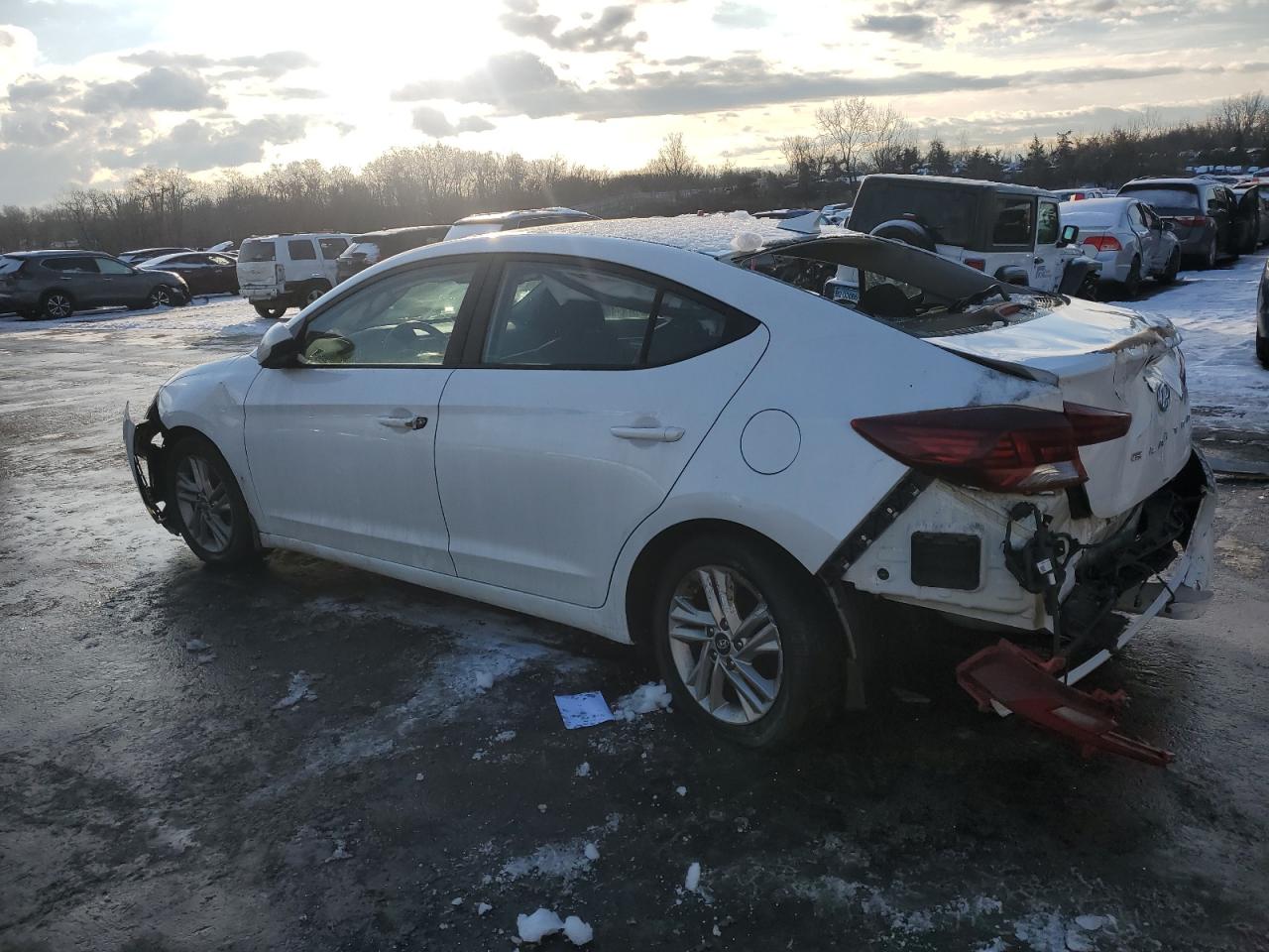 2020 Hyundai Elantra - Image 2
