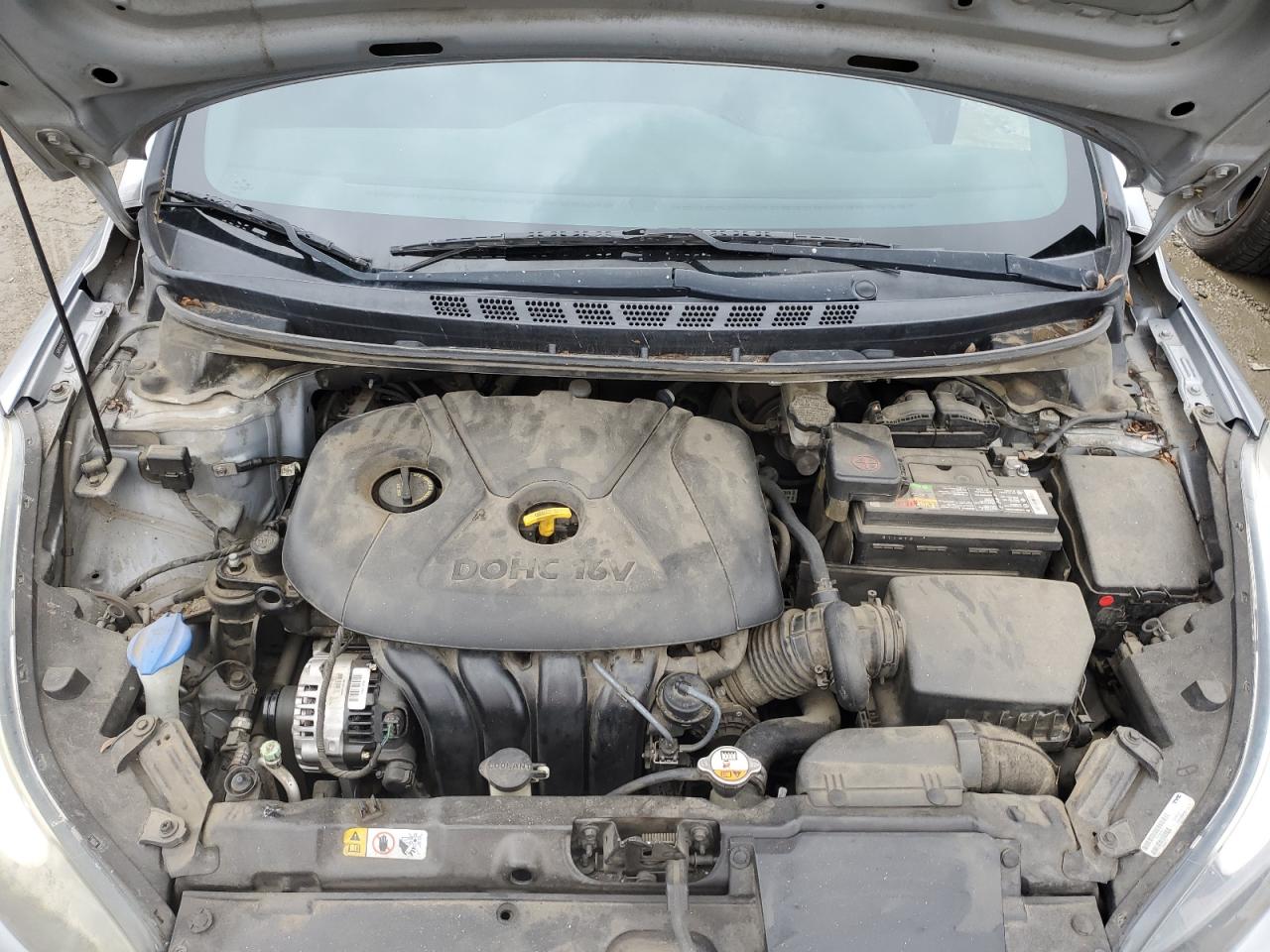 2015 Hyundai Elantra - Image 11