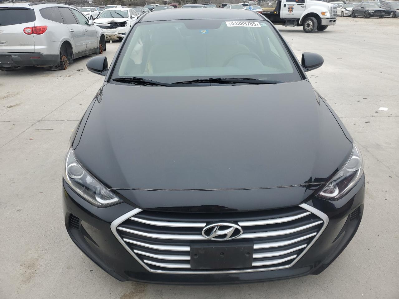 2018 Hyundai Elantra - Image 5