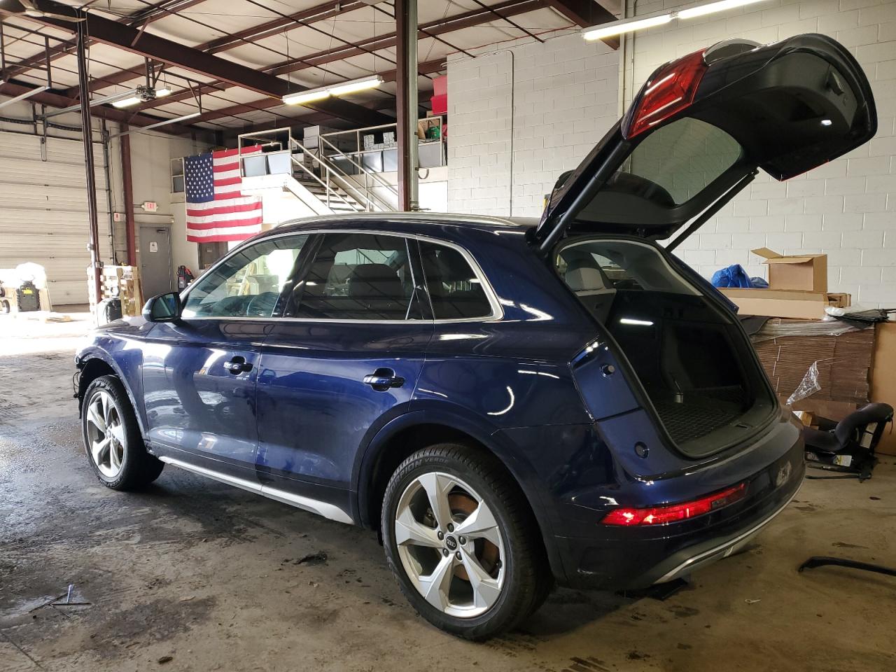 2021 Audi Q5 - Image 2