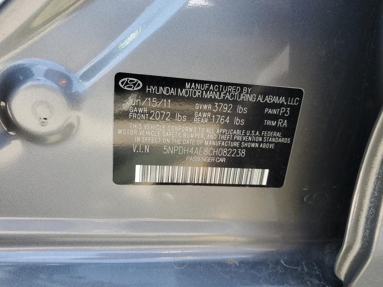 2012 Hyundai Elantra - Image 13