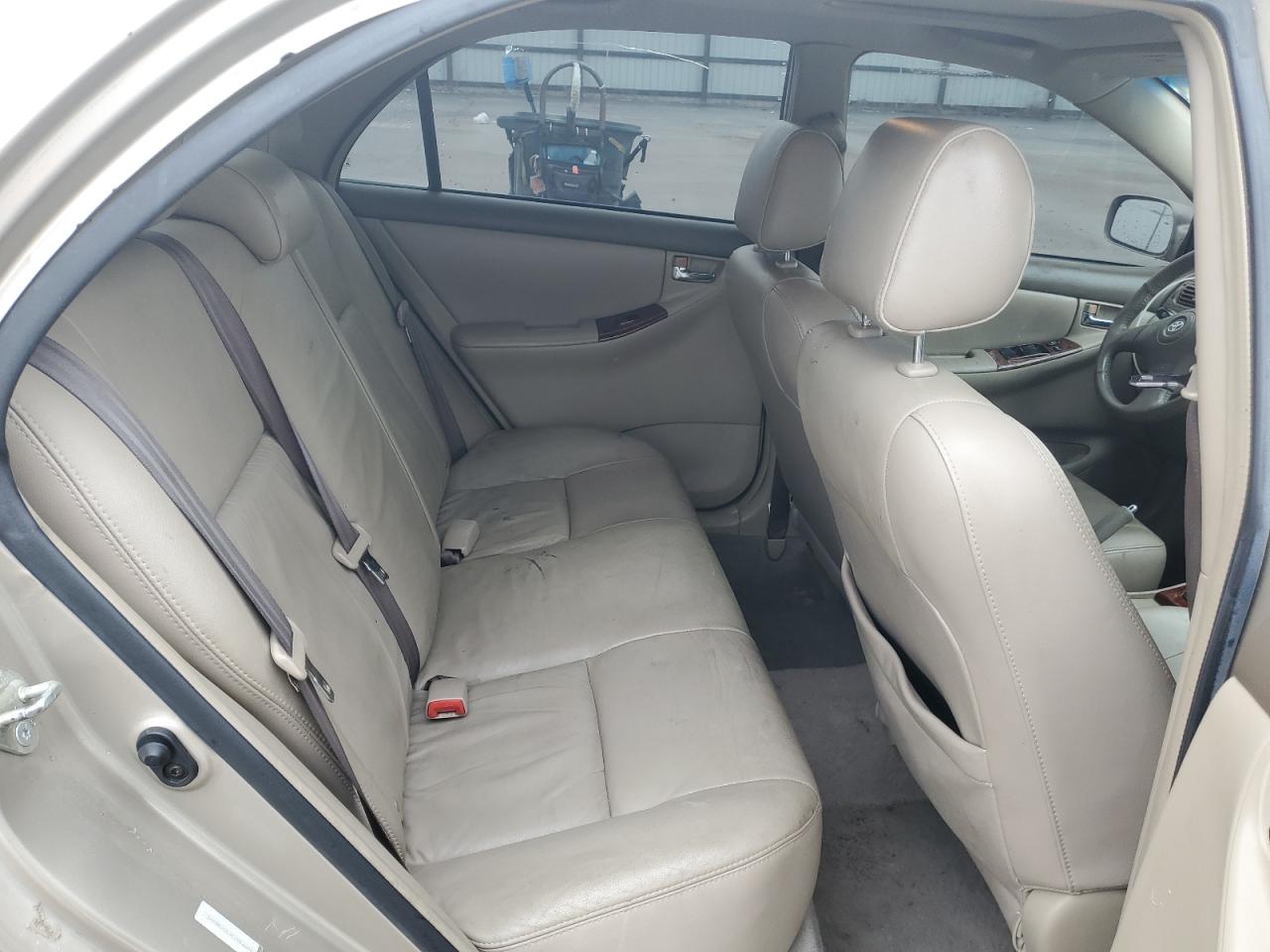 2005 Toyota Corolla - Image 11