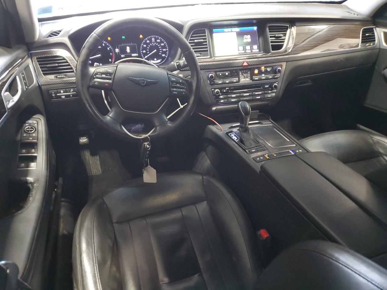 2015 Hyundai Genesis - Image 8