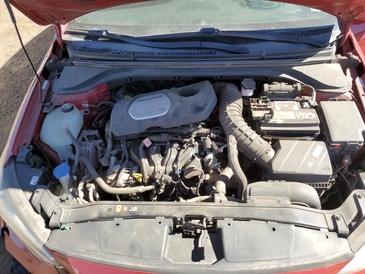 2018 Hyundai Elantra - Image 11