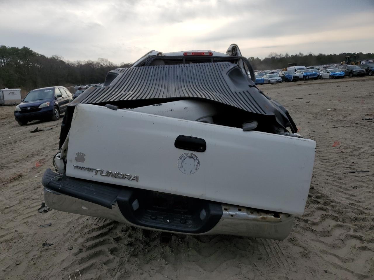 2003 Toyota Tundra - Image 6
