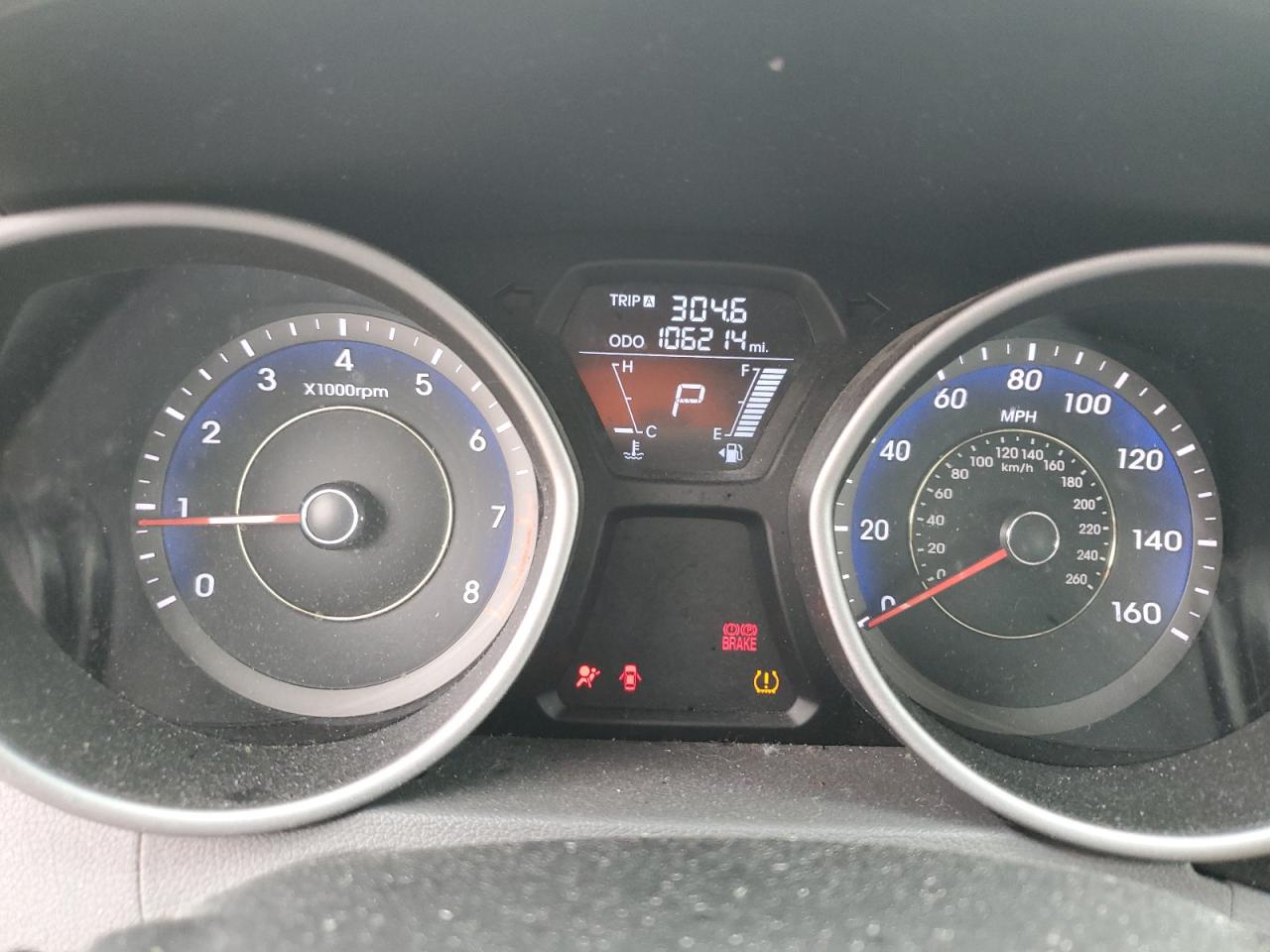 2011 Hyundai Elantra - Image 9