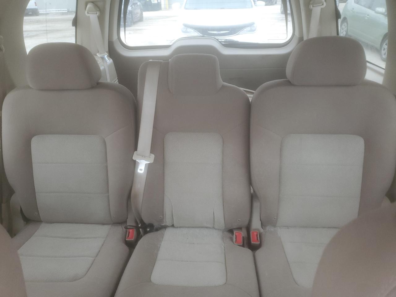 2005 Ford Expedition - Image 10