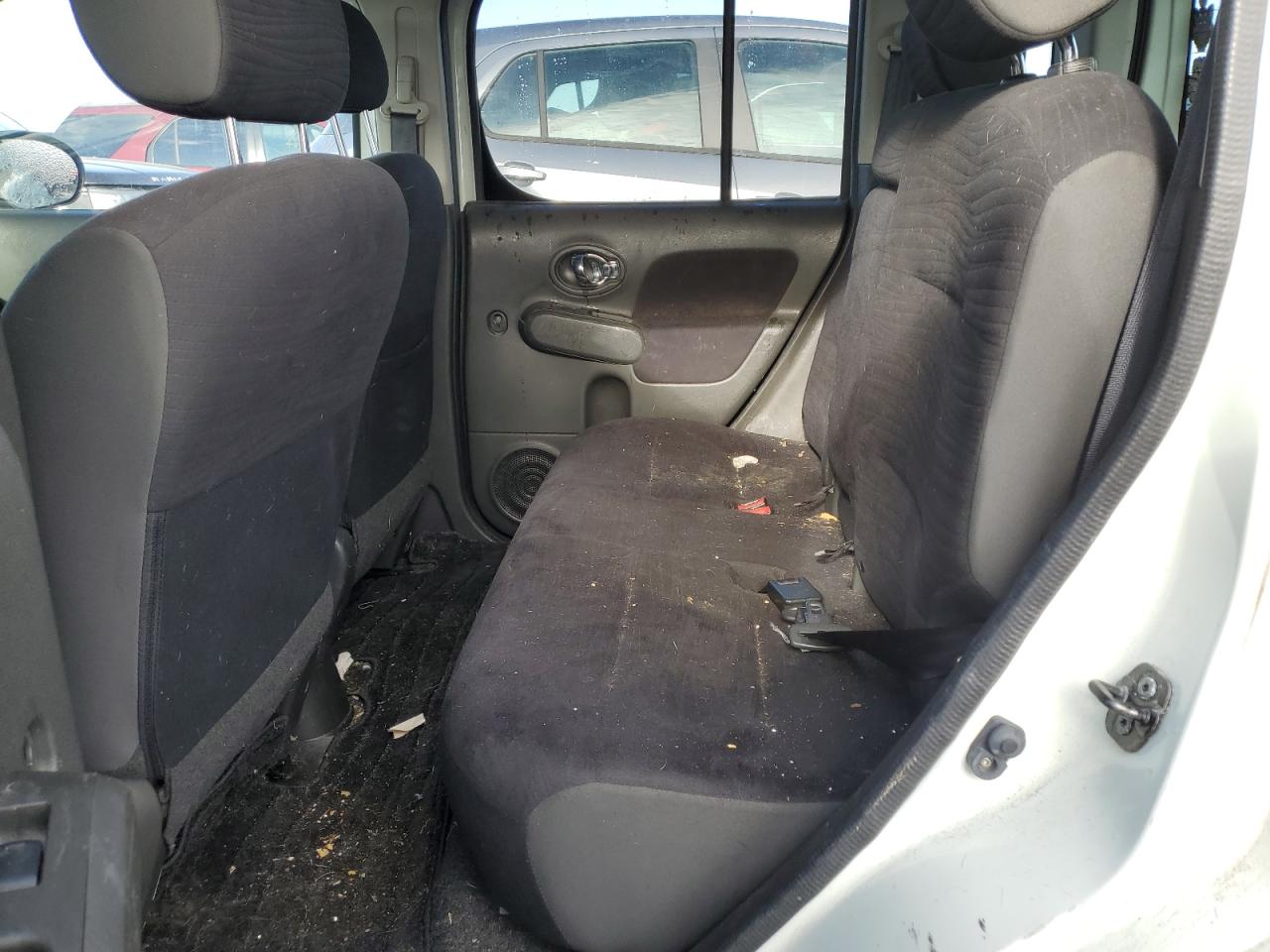 2011 Nissan Cube - Image 10