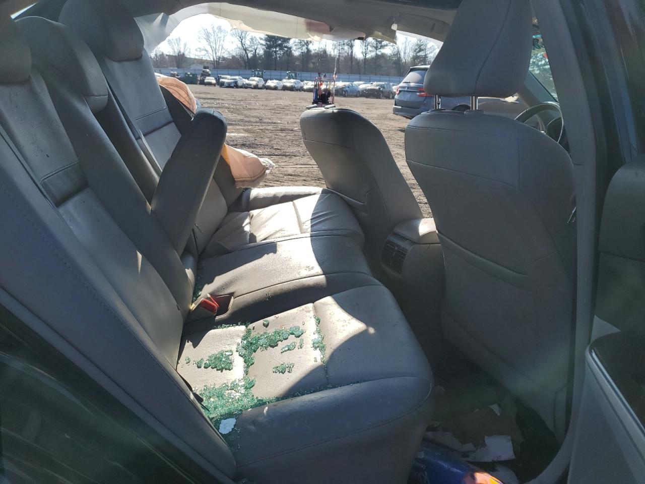 2014 Toyota Camry - Image 10