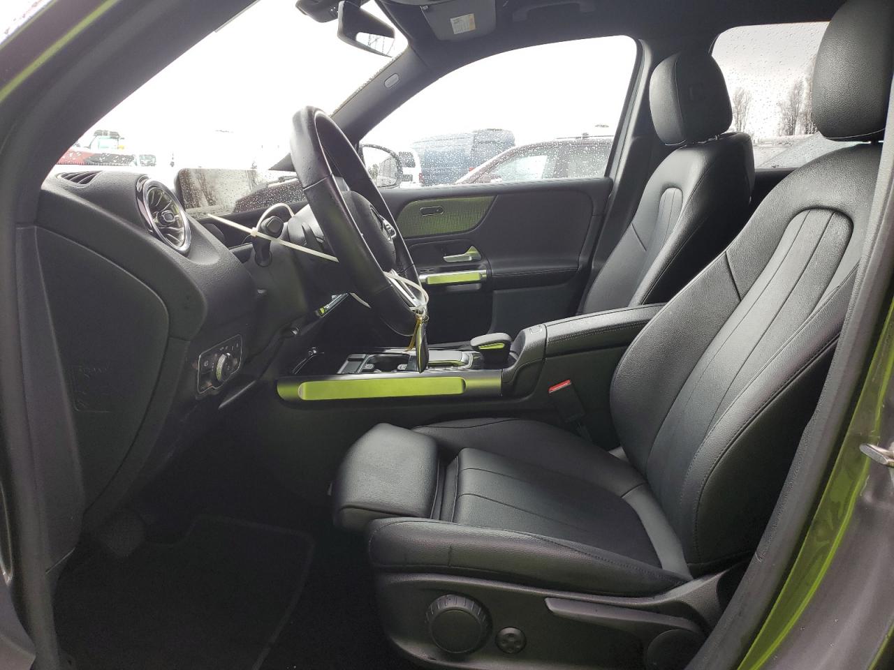 2022 Mercedes-Benz GLB - Image 7